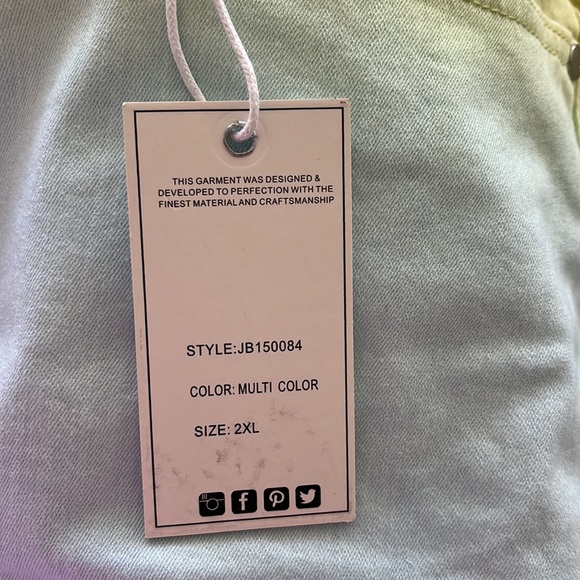 Judy Blue/Los Angeles, High Waist Jean Shorts, Size 2XL, NWT, 76% Cotton - Picture 2 of 2